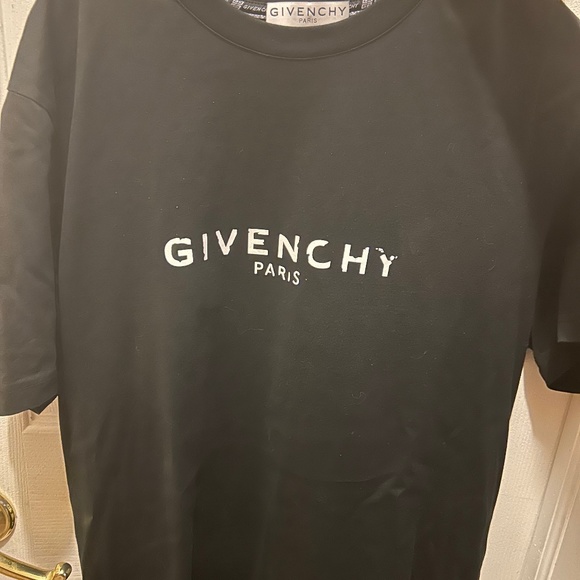 Givency Shirt